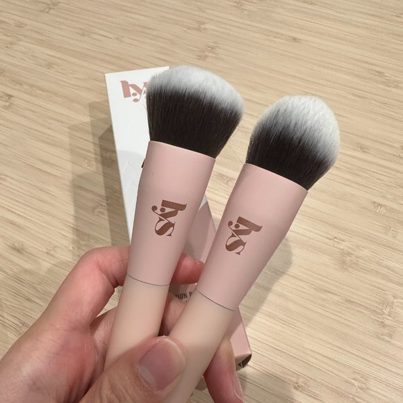 Lys Beauty Complexion Brush Duo (NEW) - Picture 2 of 2